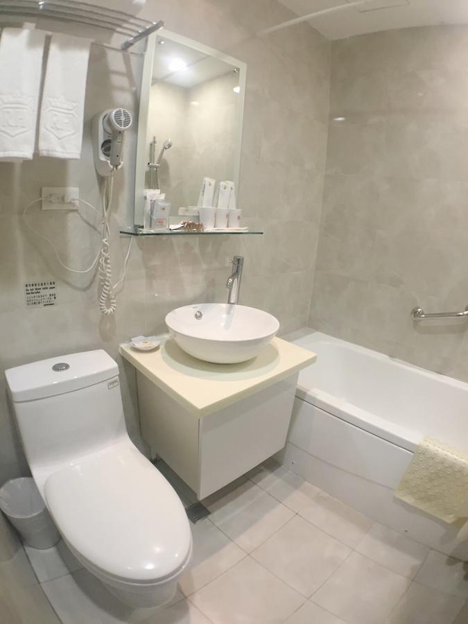 Royal Hotel Taipei Eksteriør bilde