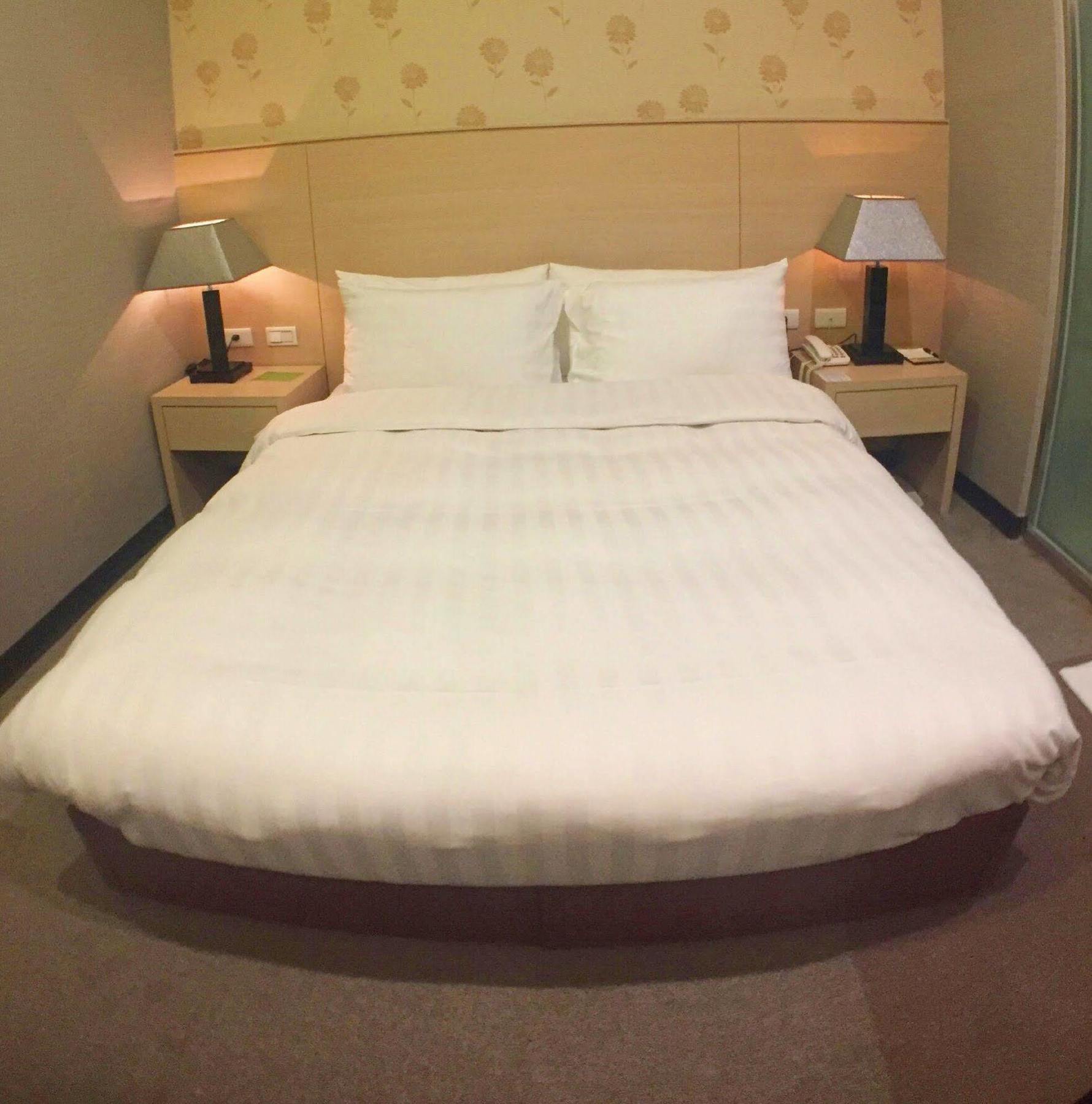 Royal Hotel Taipei Eksteriør bilde