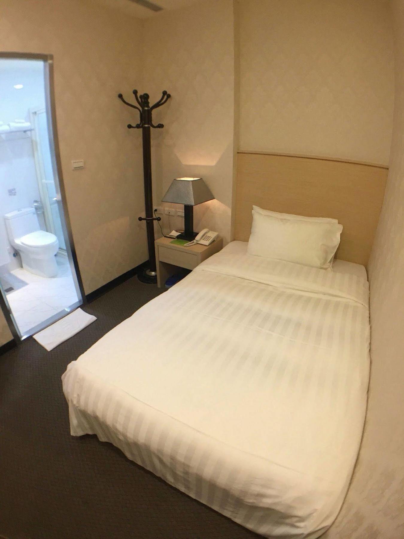 Royal Hotel Taipei Eksteriør bilde